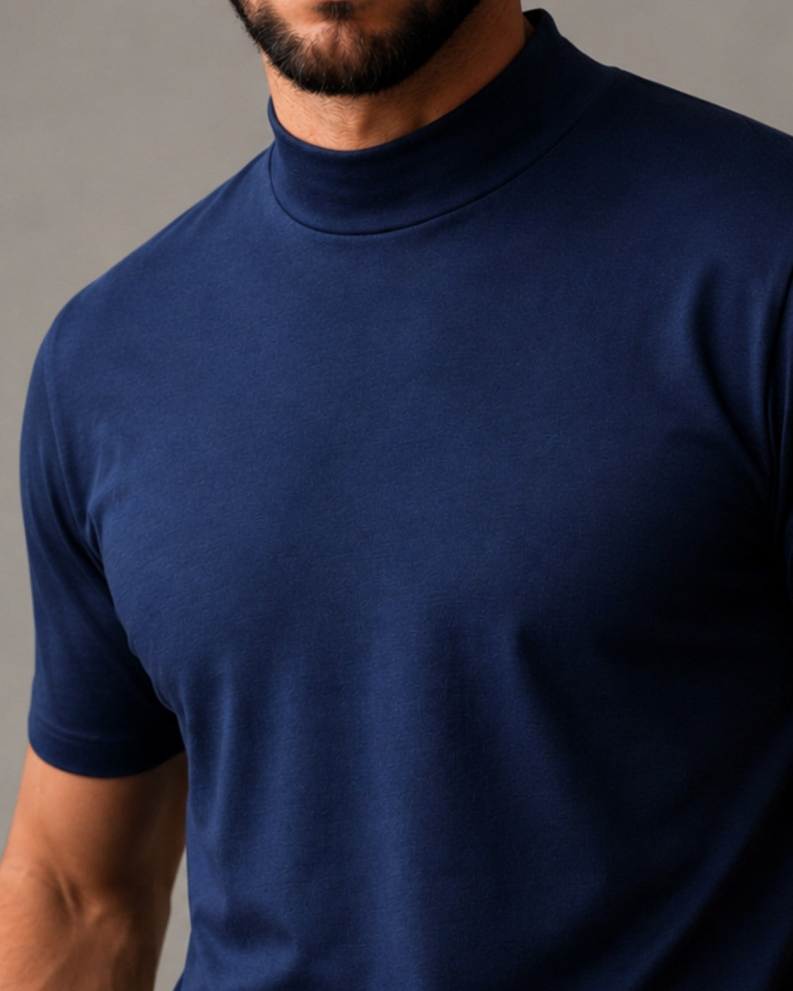 Kit 3x Camiseta de Gola Alta e Manga Curta em Algodão Egípcio - Monarch - R$ 133,00 cada