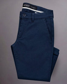 Calça de Alfaiataria em Sarja Premium e Elastano - Regent One