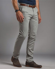 Calça de Alfaiataria SlimFit de Sarja Premium e Elastano - Regent