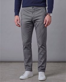 Calça de Alfaiataria em Sarja e Elastano - Regent One